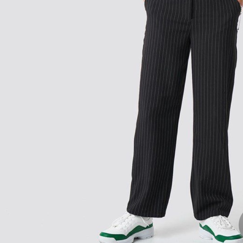 6️⃣5️⃣0️⃣ Strip Wide Leg Trousers. Size - M - Picture 15 of 17